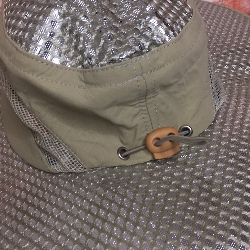 Khaki Wide Brimmed  Reflective Sunhat - Picture 6 of 9
